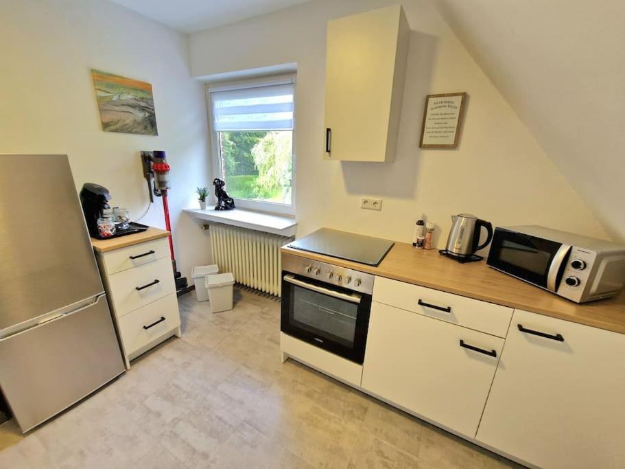 Gemuetliche Wohnung Direkt Am Kuestenkanal! Wardenburg Eksteriør bilde